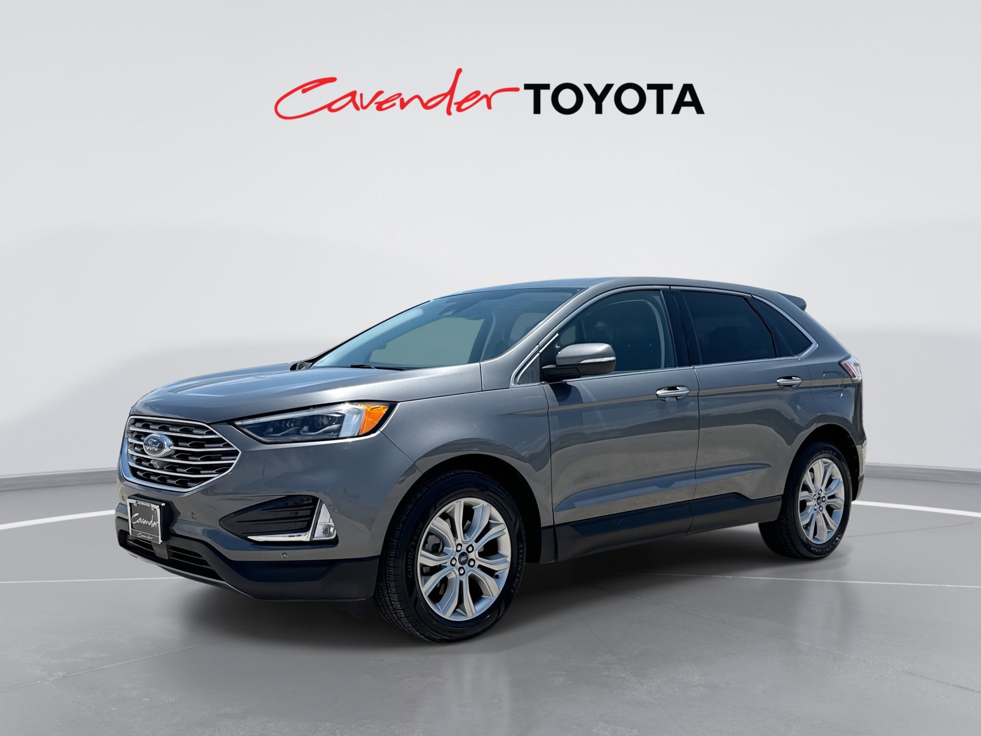 2022 Ford Edge Titanium AWD's photo
