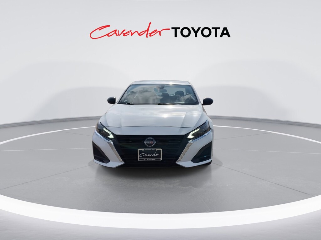 Used 2024 Nissan Altima 2.5 SV Sedan