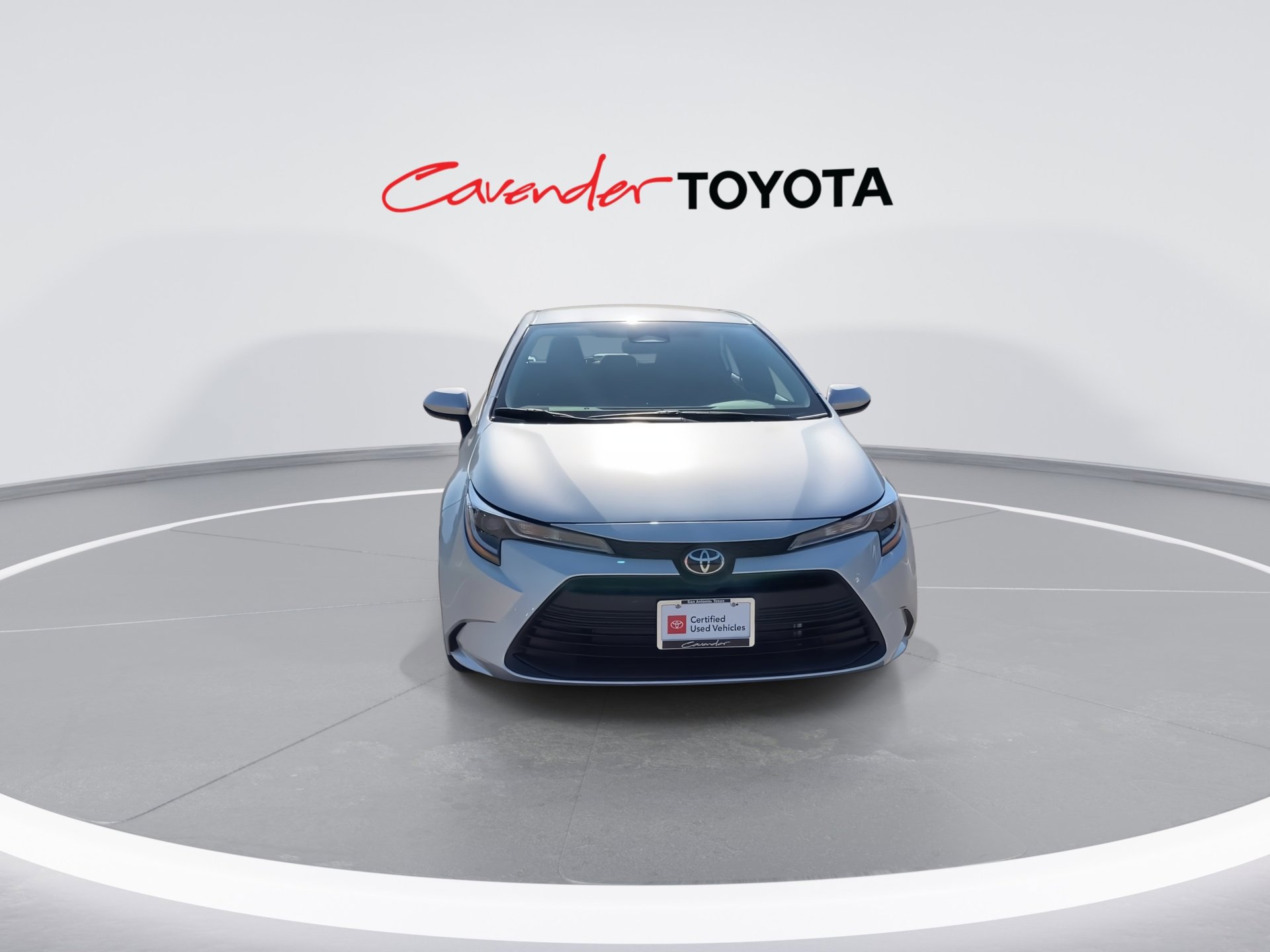 2025 Toyota Corolla LE photo 3