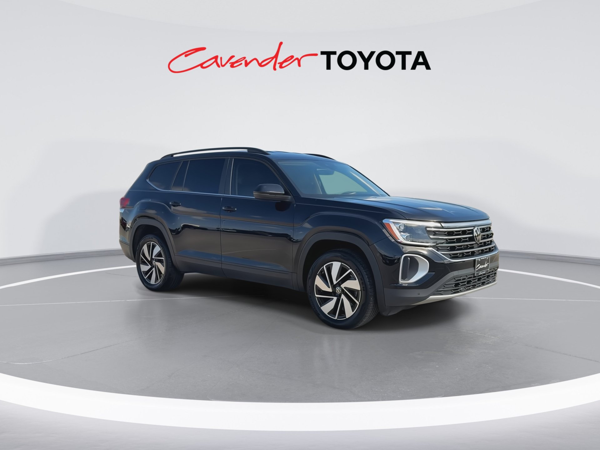 Used 2024 Volkswagen Atlas 2.0T SE w/Technology SUV