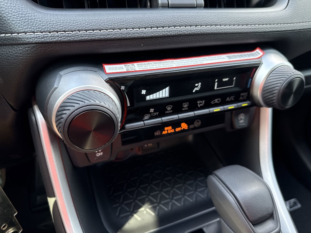 2025 Toyota RAV4 LE photo 15
