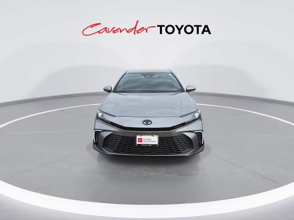 2025 Toyota Camry SE photo 4