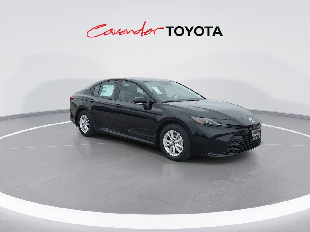 2026 Toyota Camry LE photo 2