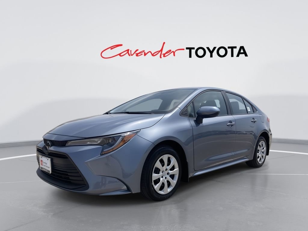 2025 Toyota Corolla LE CVT's photo