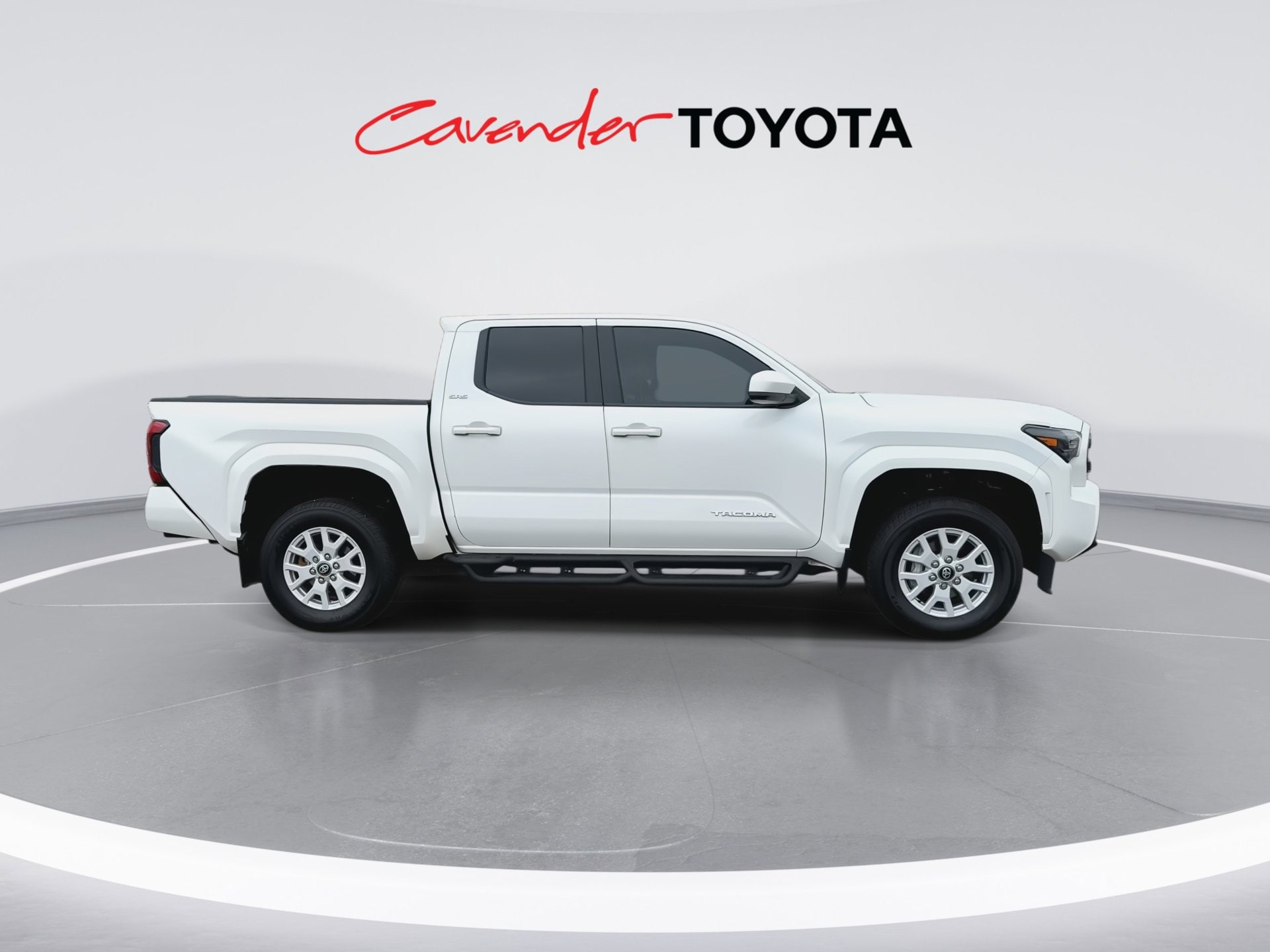 2024 Toyota Tacoma SR5 - Photo 9