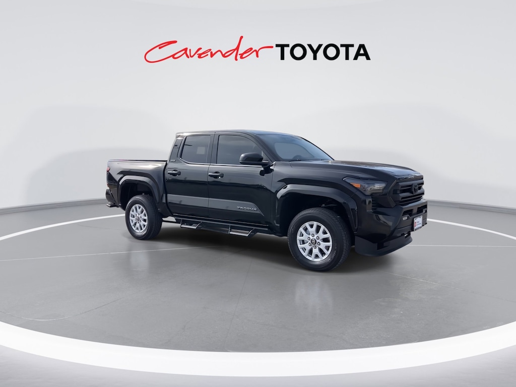 2025 Toyota Tacoma SR5 photo 3
