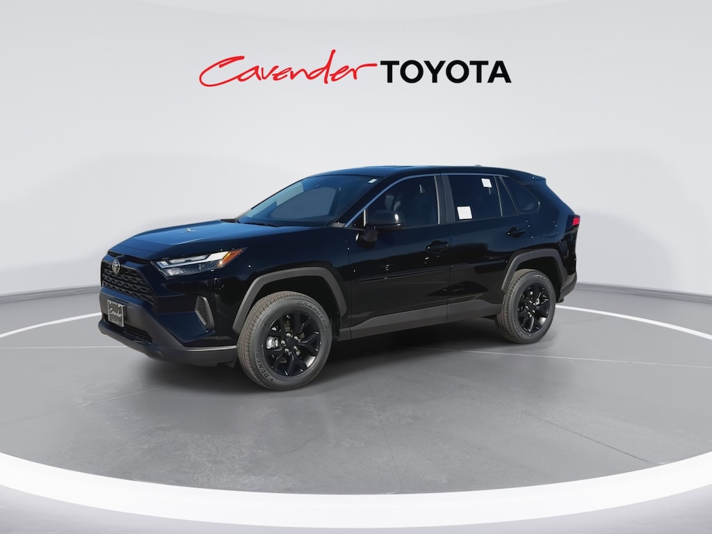 2025 Toyota RAV4 LE photo 4