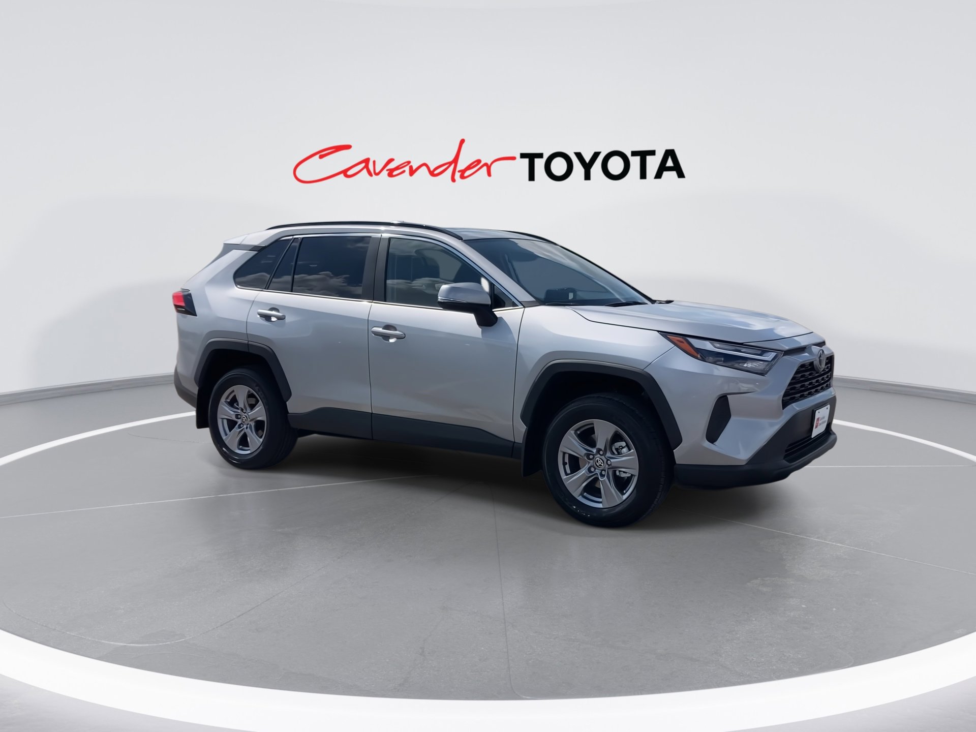 2025 Toyota RAV4 XLE photo 2