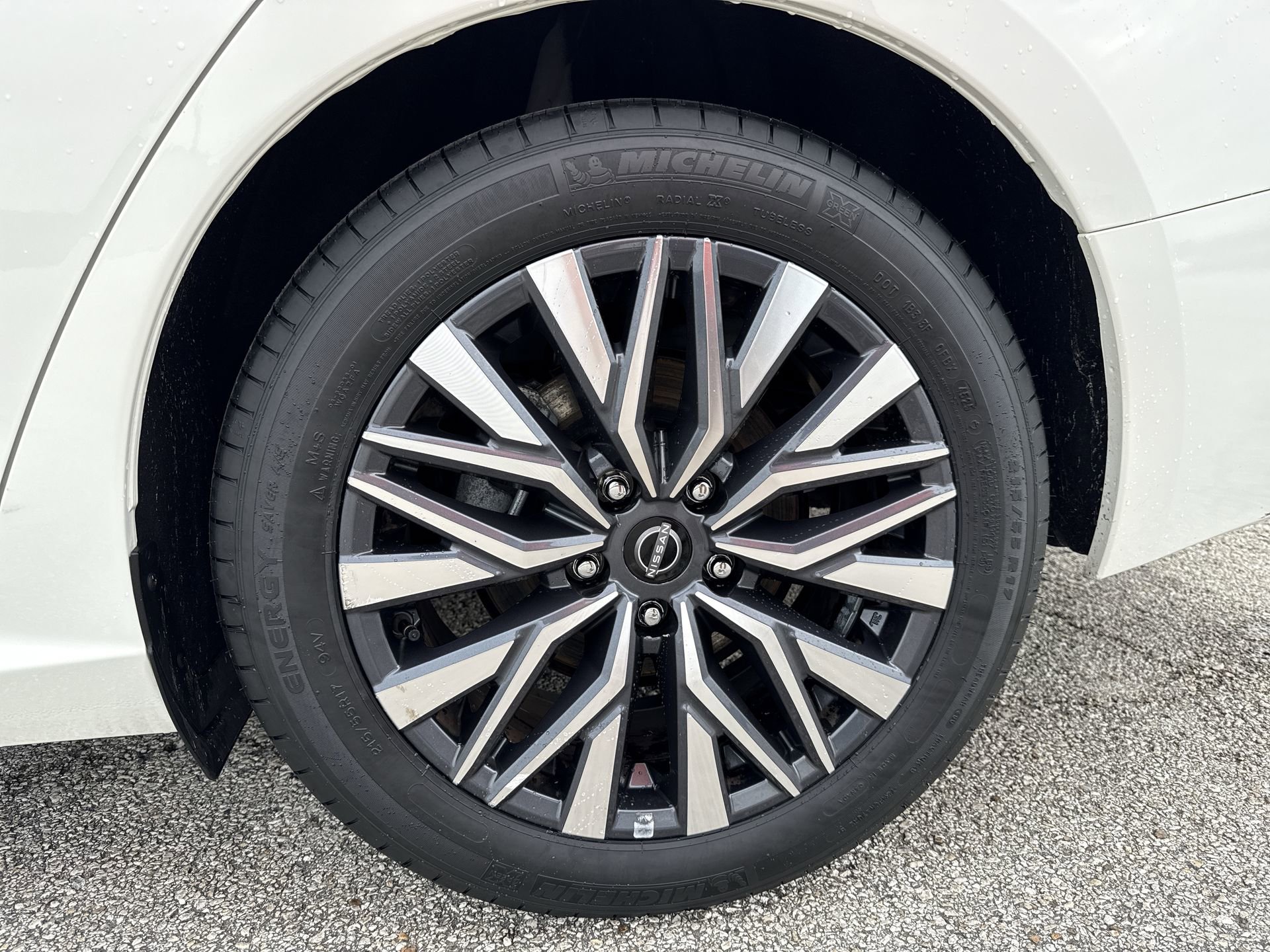2025 Nissan Altima SV - Photo 18