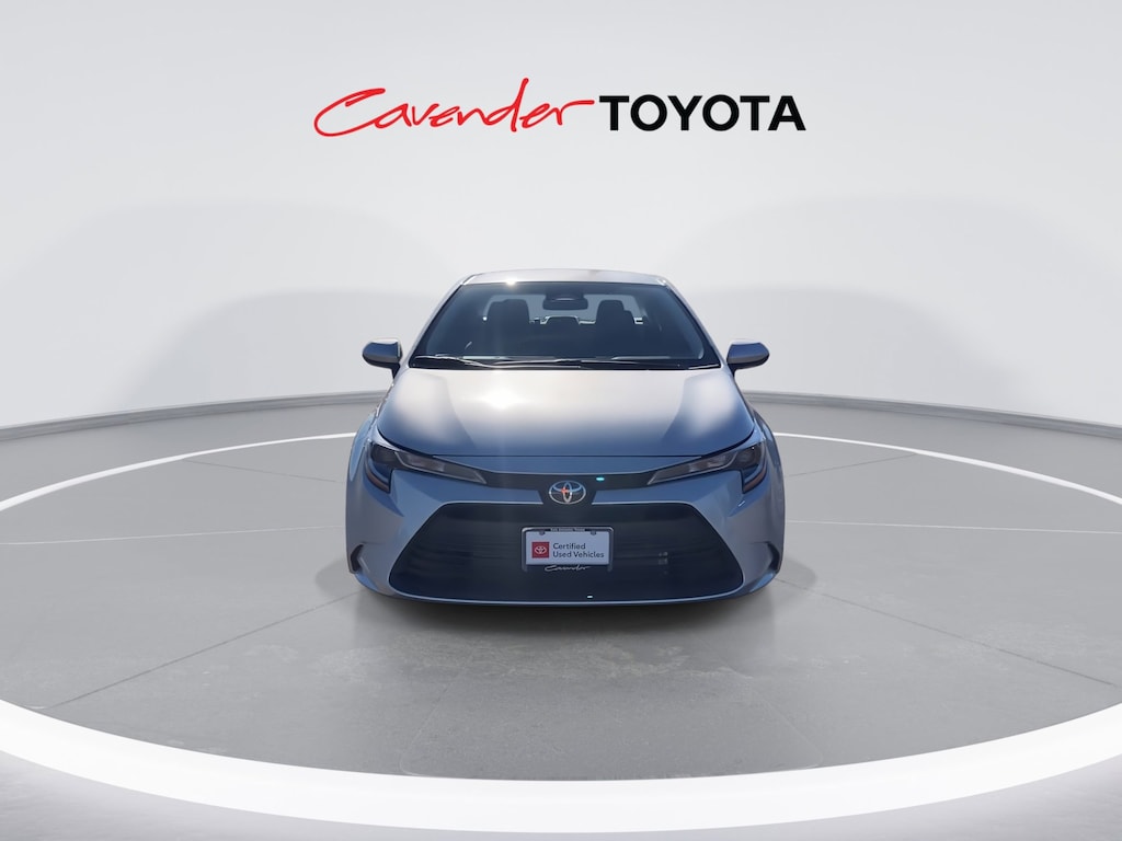 2026 Toyota Corolla LE photo 4