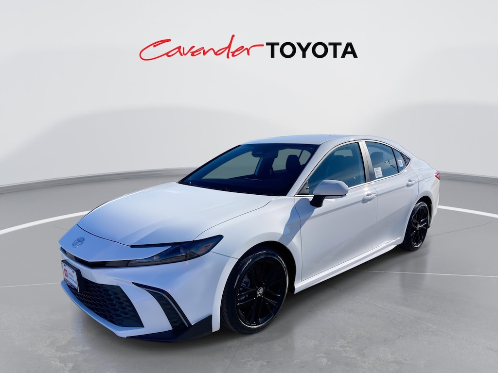 2026 Toyota Camry SE photo 2