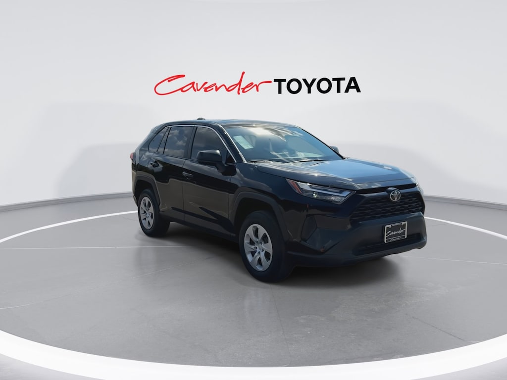 2025 Toyota RAV4 LE photo 2
