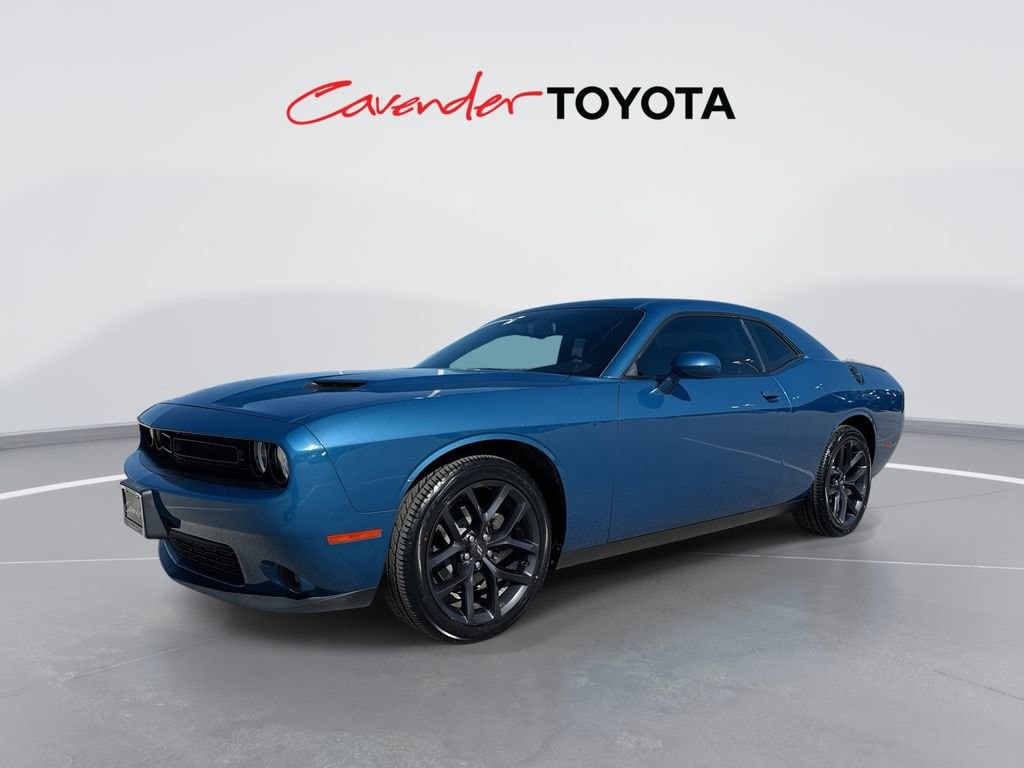 2020 Dodge Challenger SXT Auto's photo