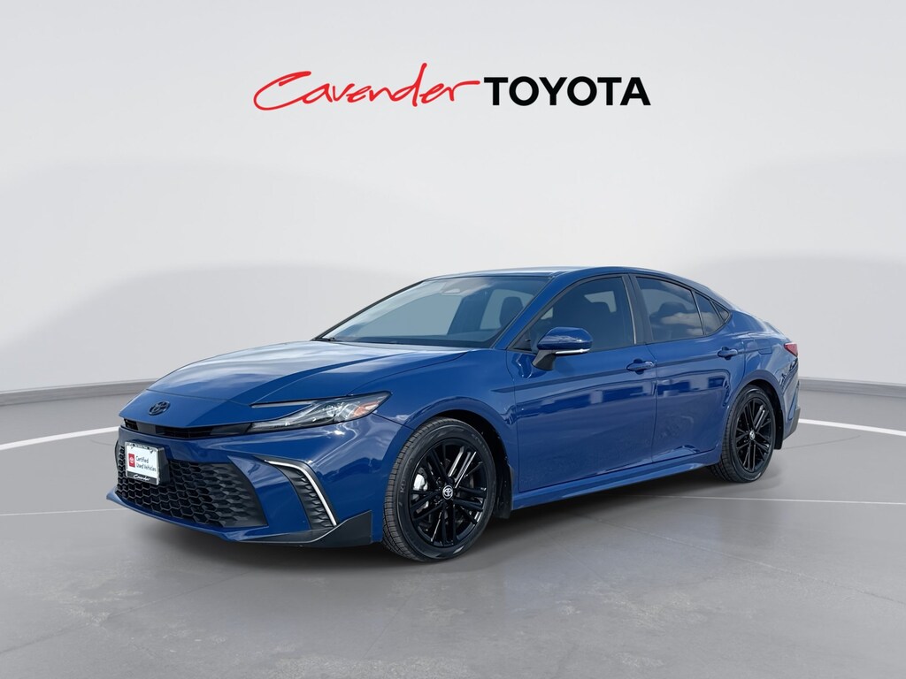 Used 2025 Toyota Camry SE Convenience Sedan