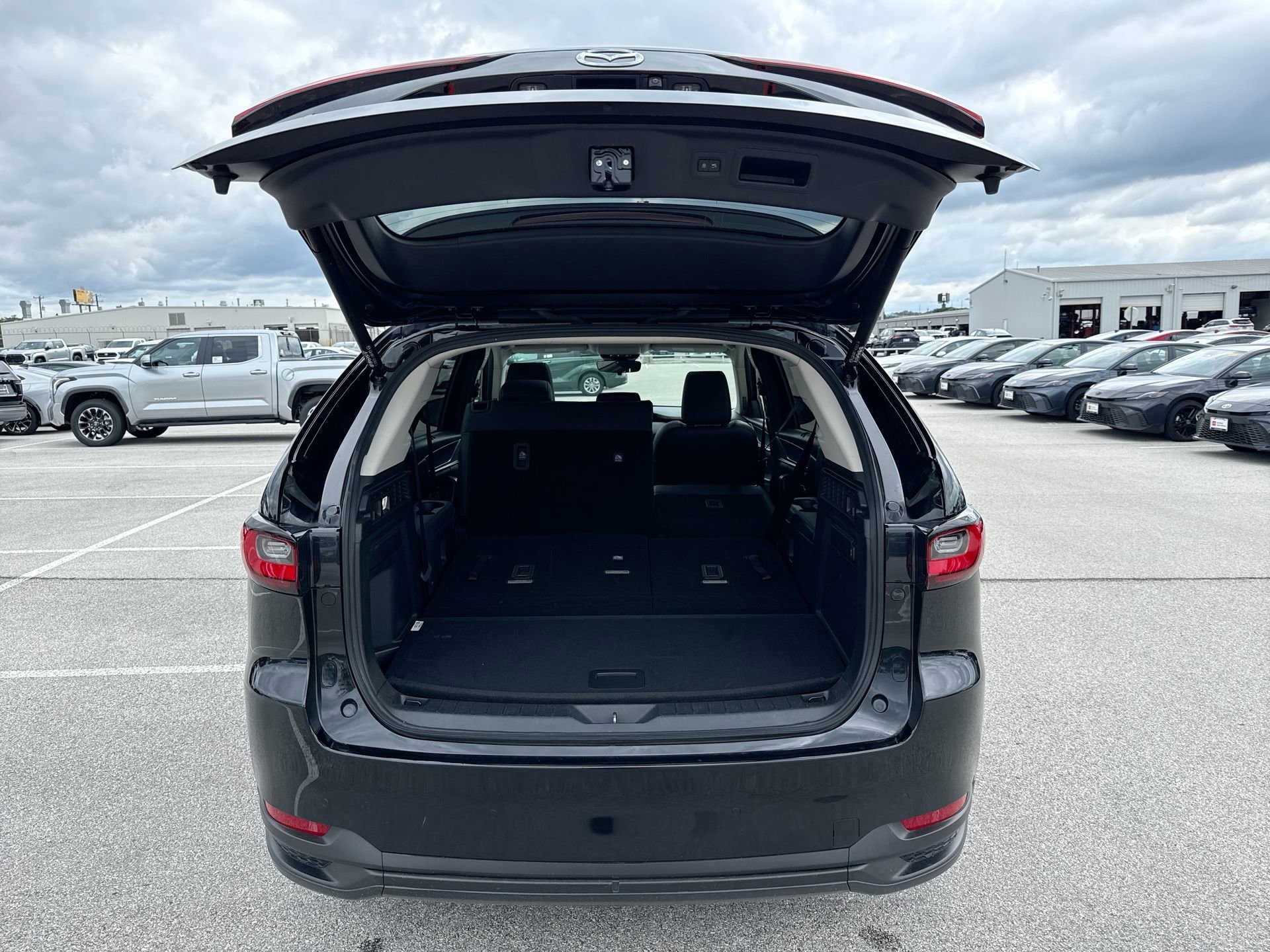 2025 Mazda CX-90 Preferred Package - Photo 20