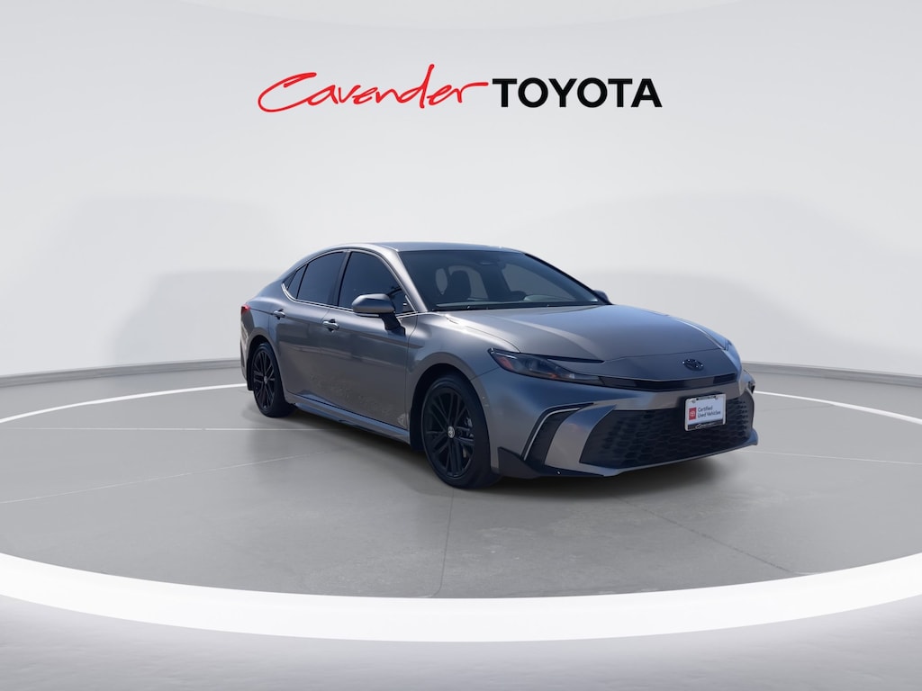 2026 Toyota Camry SE photo 2