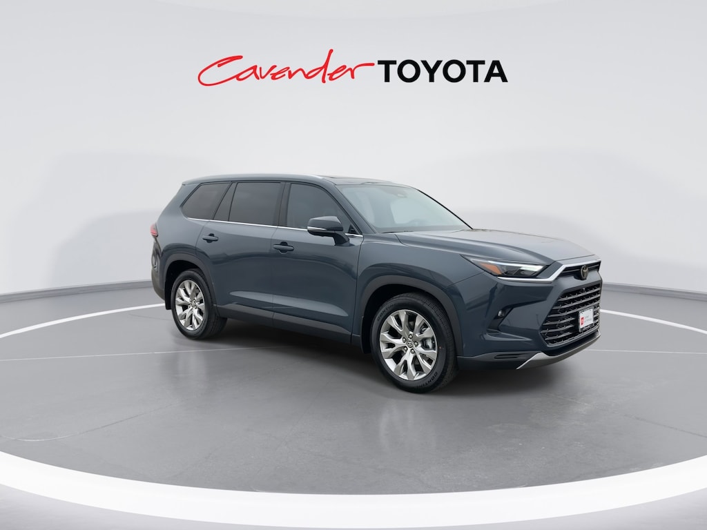 2026 Toyota Grand Highlander Limited photo 3