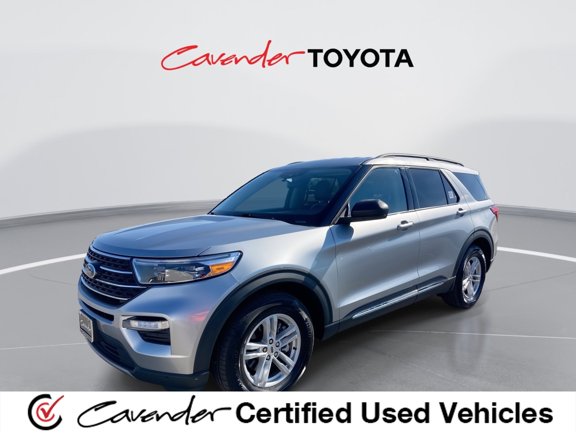 2024 Ford Explorer XLT's photo