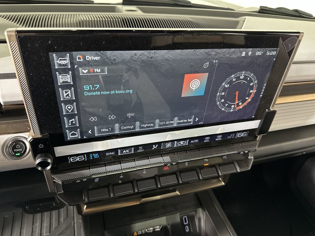 2024 GMC HUMMER EV 2X - Photo 13