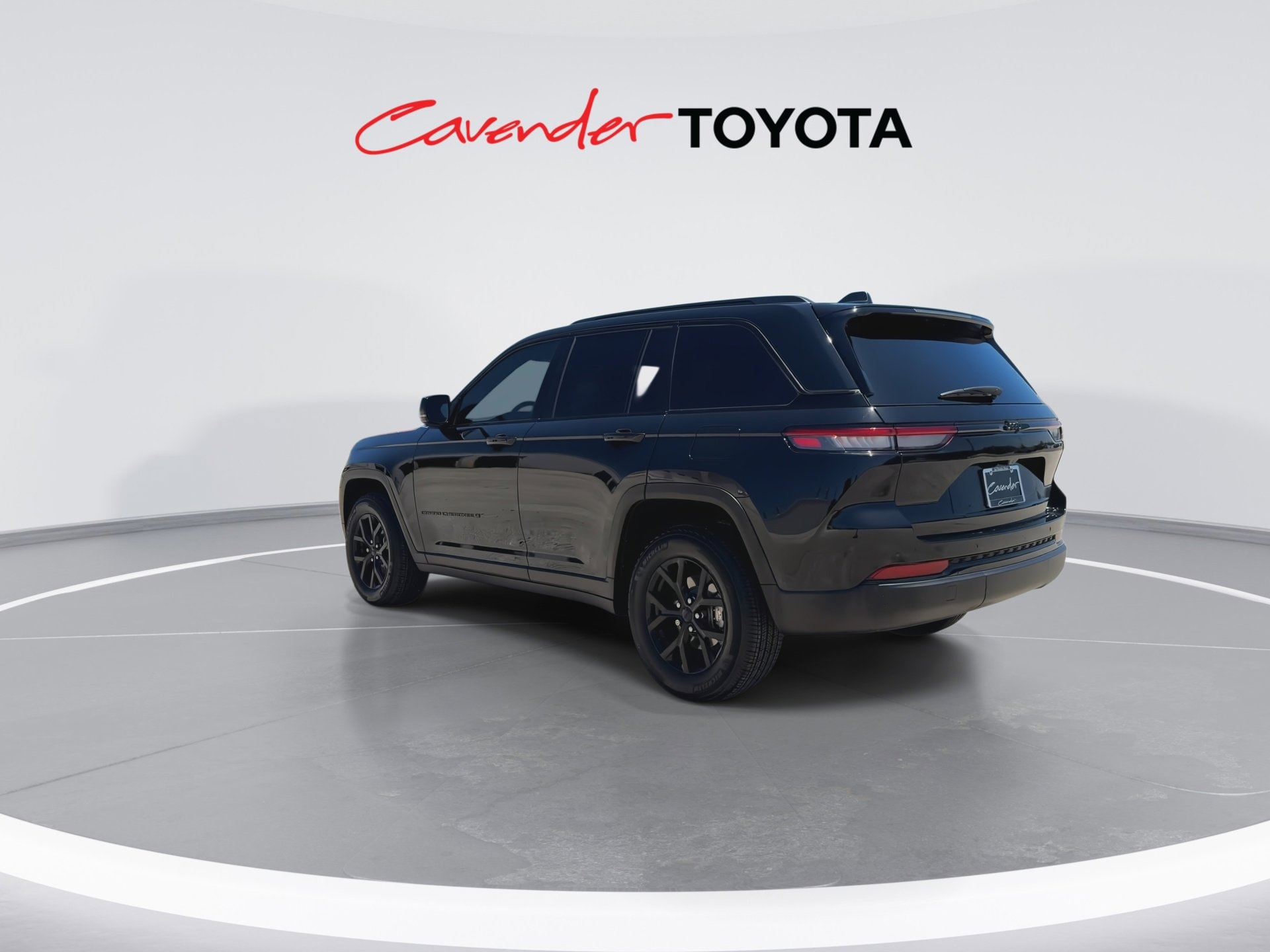 View vehicle photo 6
