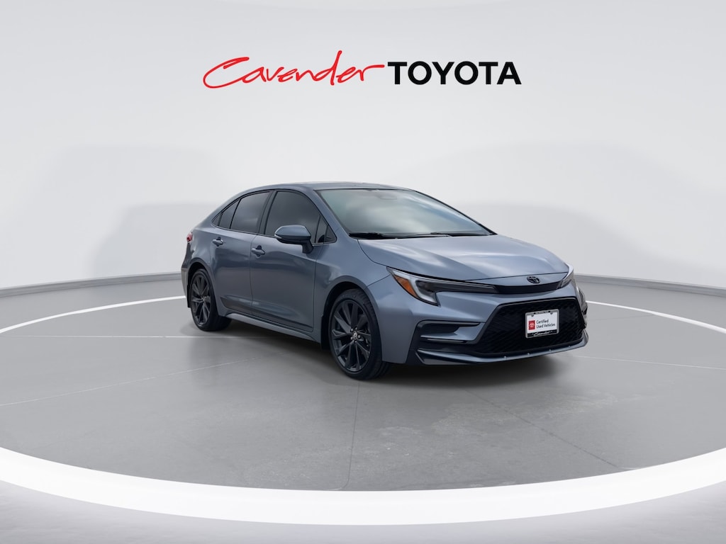 2025 Toyota Corolla SE photo 3