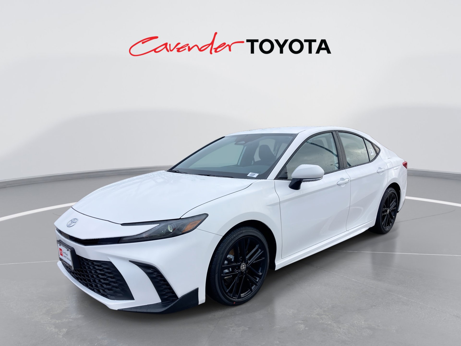 2026 Toyota Camry SE's photo
