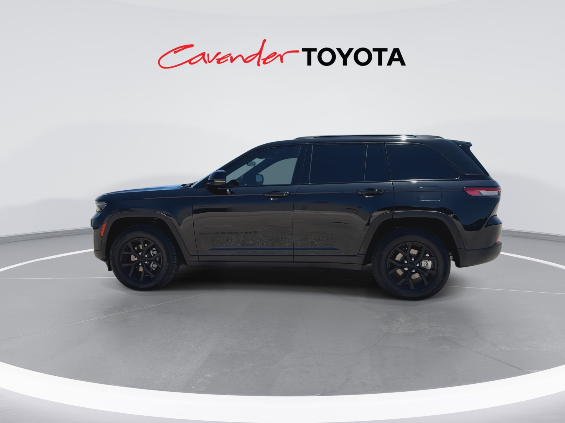 View vehicle photo 5