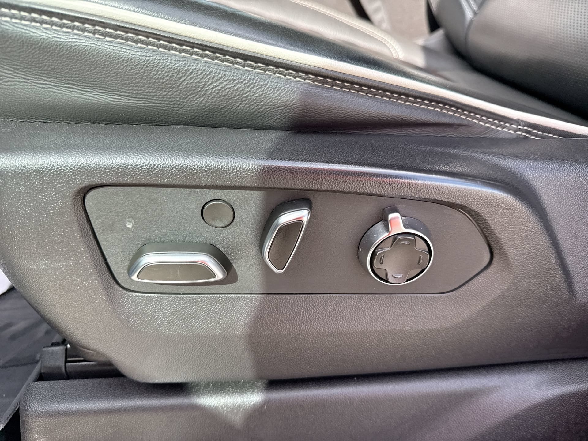 2024 GMC Sierra 1500 AT4X - Photo 14