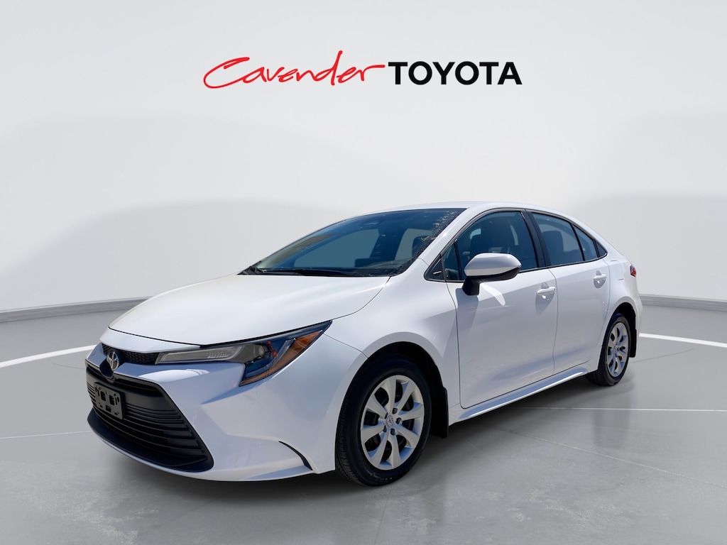 2026 Toyota Corolla LE photo 2