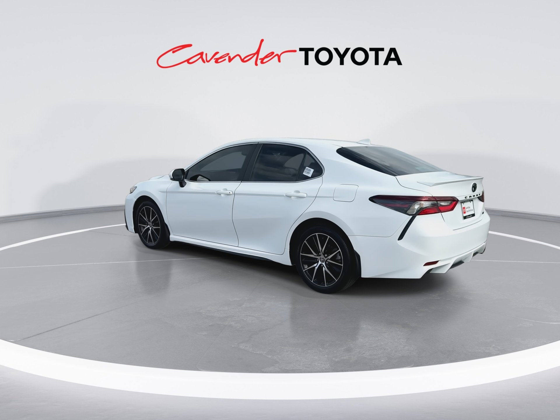 View vehicle photo 6