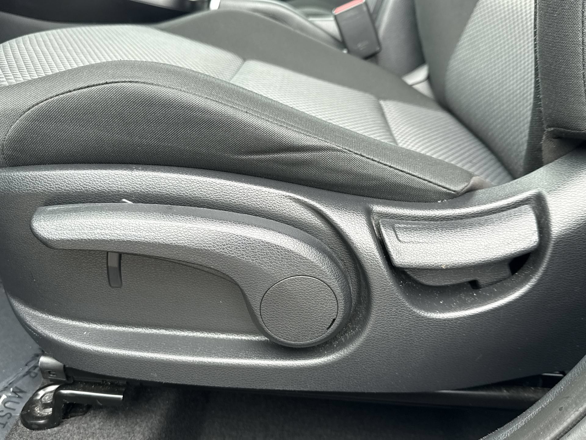 2025 Kia Soul LX - Photo 14