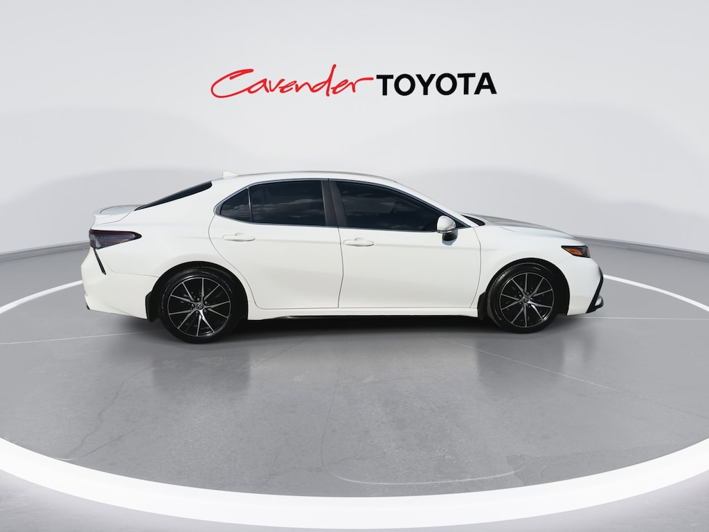 2023 Toyota Camry SE photo 10