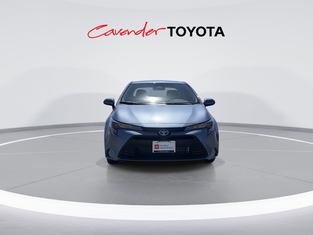 2026 Toyota Corolla LE photo 4