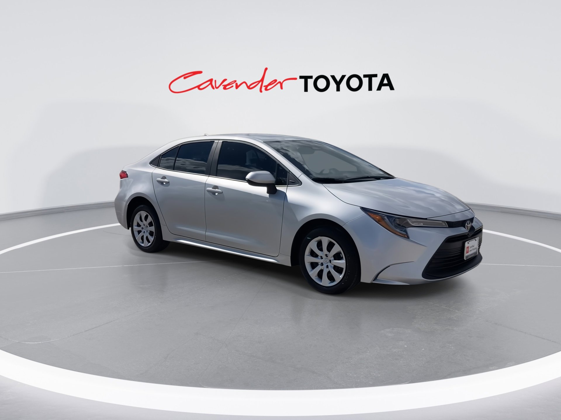2025 Toyota Corolla LE photo 2