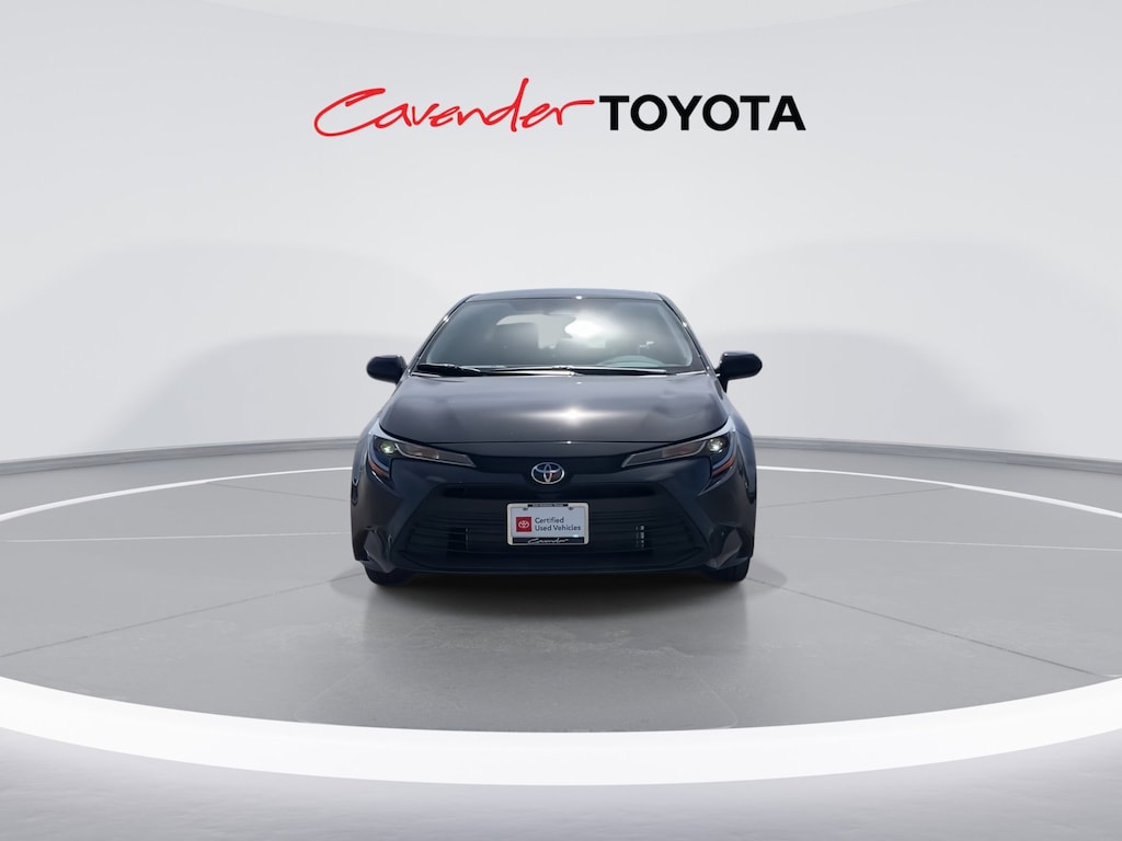 2026 Toyota Corolla LE photo 4