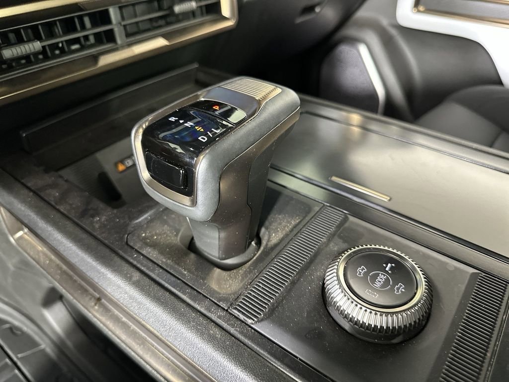 2024 GMC HUMMER EV 2X - Photo 16