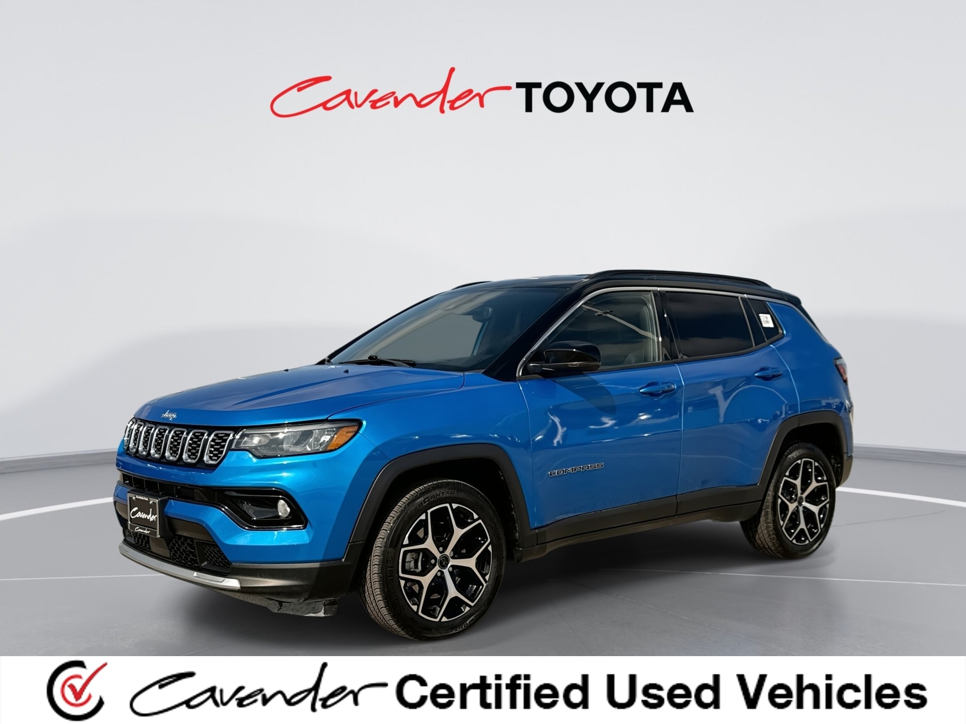 Hydro Blue Pearlcoat 2025 Jeep Compass SUV / Crossover Four-Wheel Drive 8-Speed Automatic