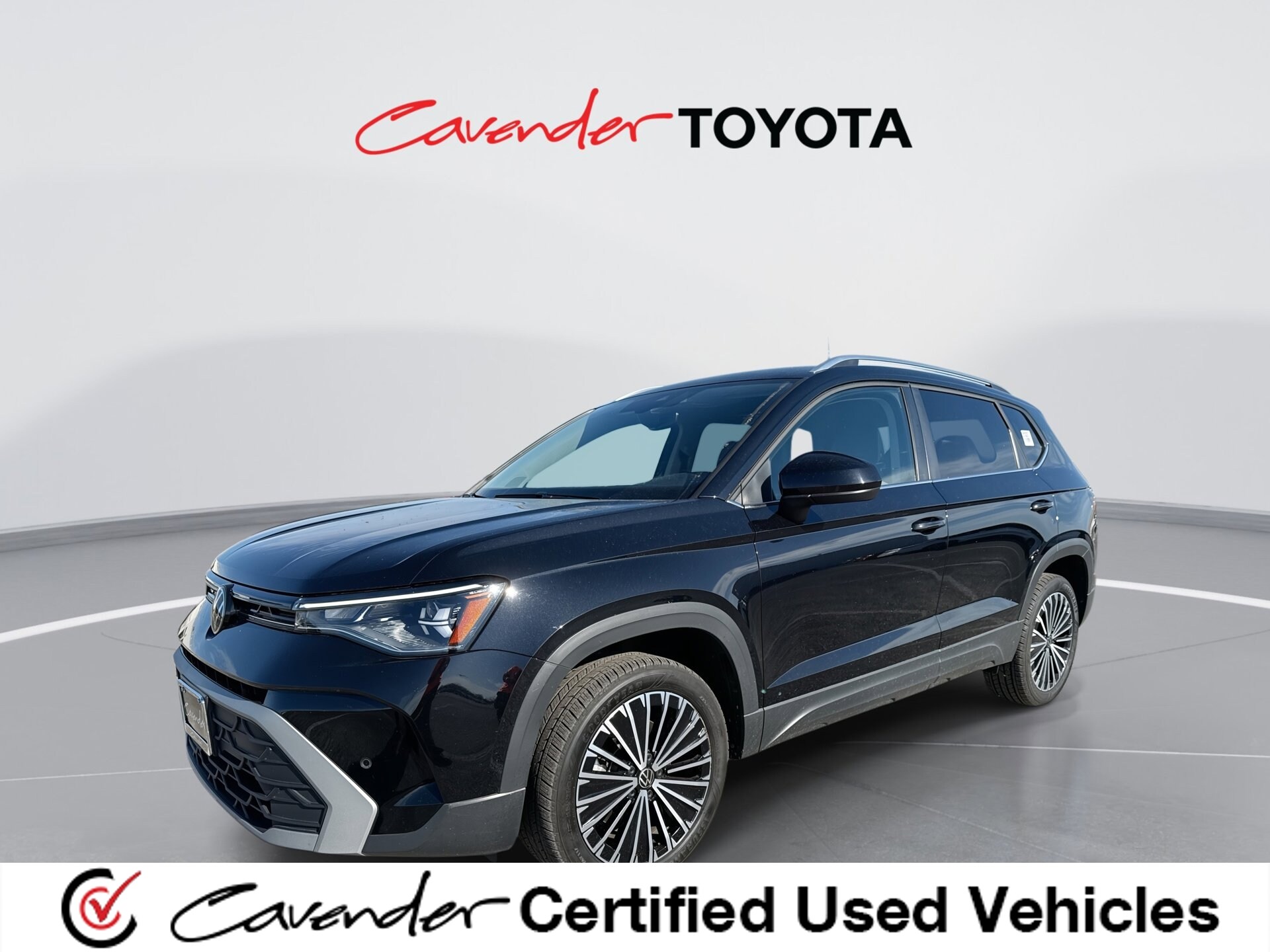 Deep Black Pearl 2025 Volkswagen Taos SE FWD SUV / Crossover Front-Wheel Drive 8-Speed Automatic