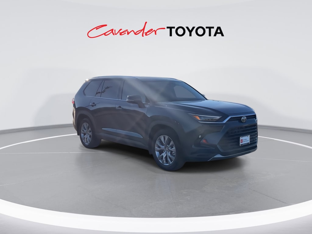 2026 Toyota Grand Highlander Limited photo 3