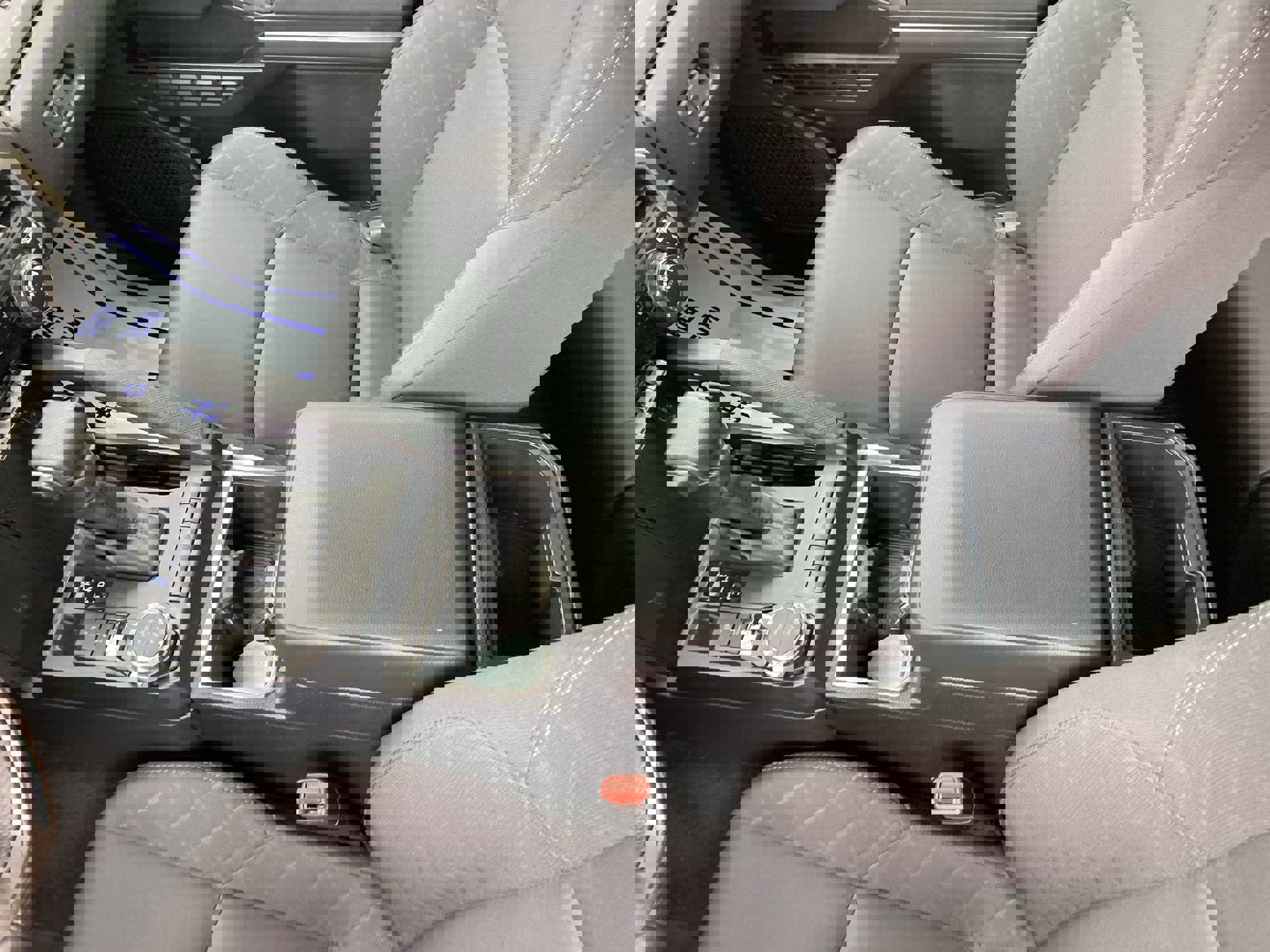 2024 Toyota Tacoma SR5 - Photo 24