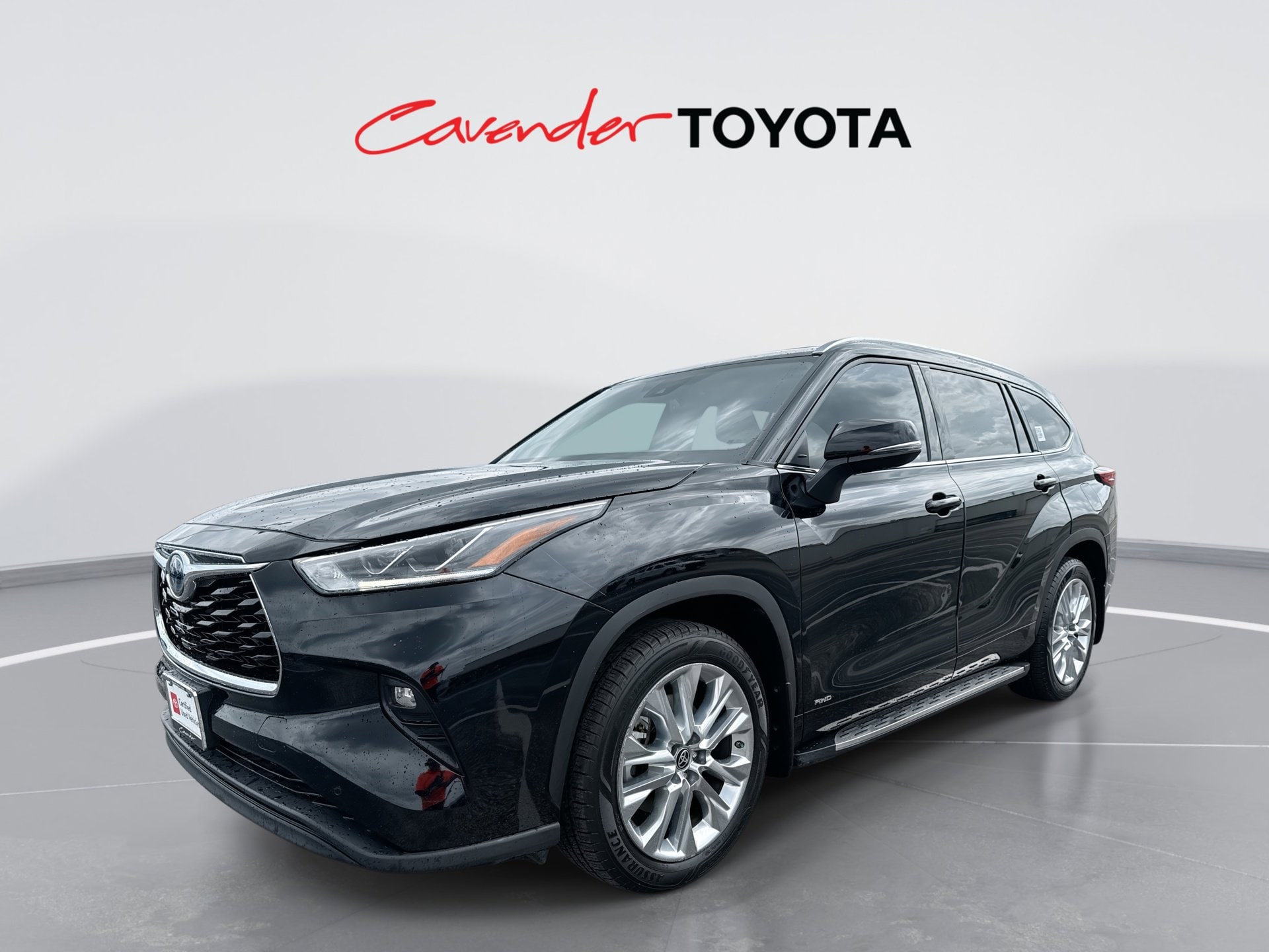 Midnight Black 2022 Toyota Highlander Hybrid Limited AWD SUV / Crossover All-Wheel Drive Continuously Variable Transmission