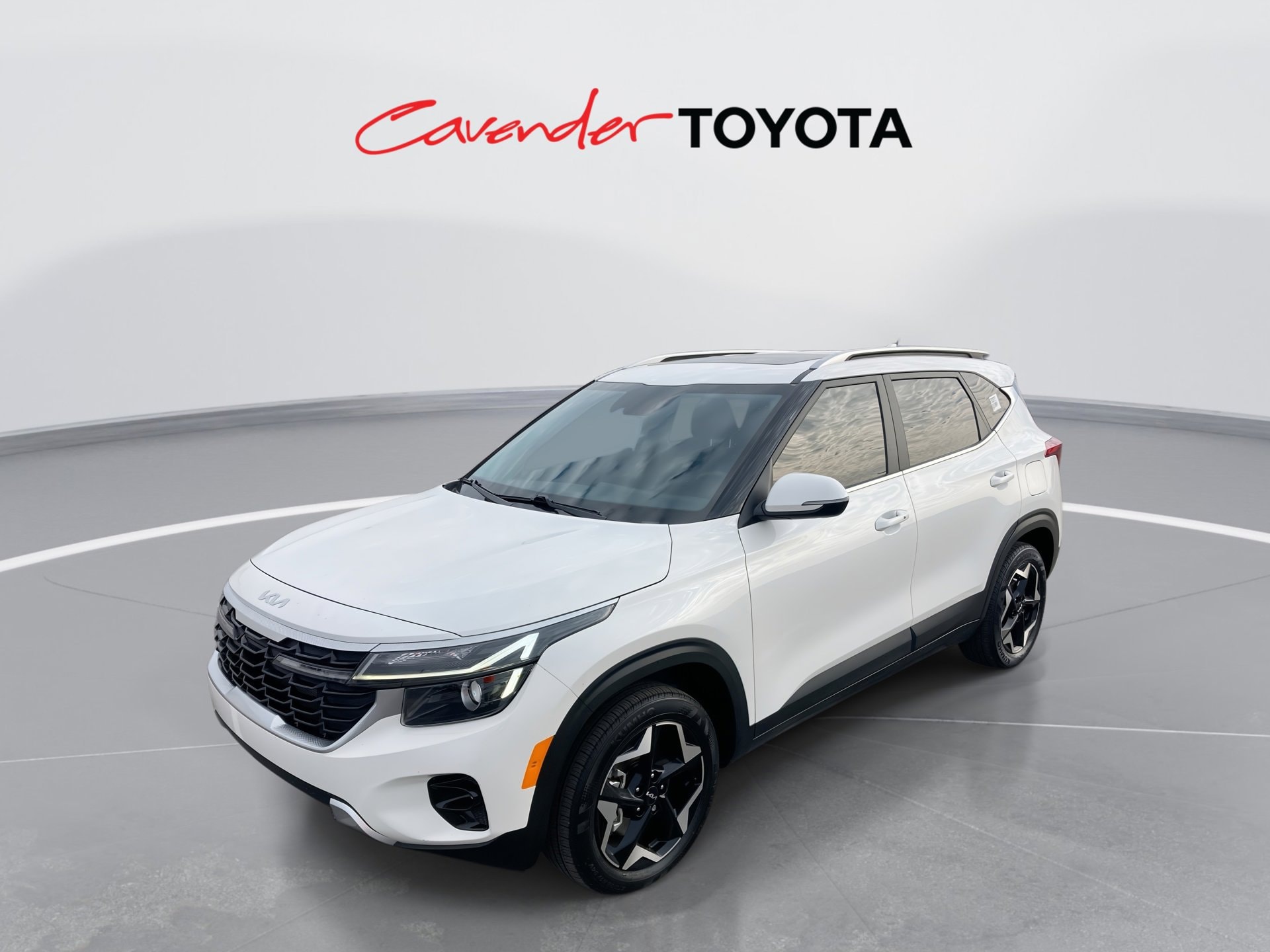 2024 Kia Seltos EX's photo