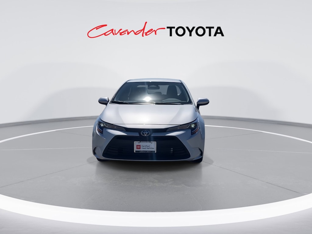 2026 Toyota Corolla LE photo 4