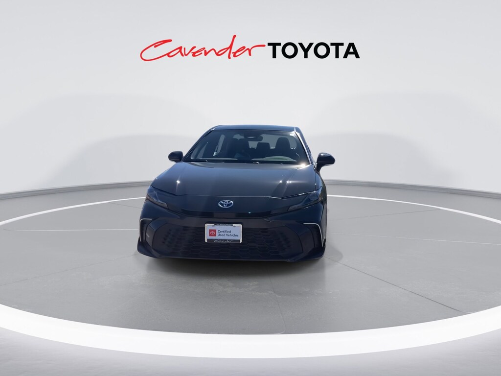 2026 Toyota Camry SE photo 4