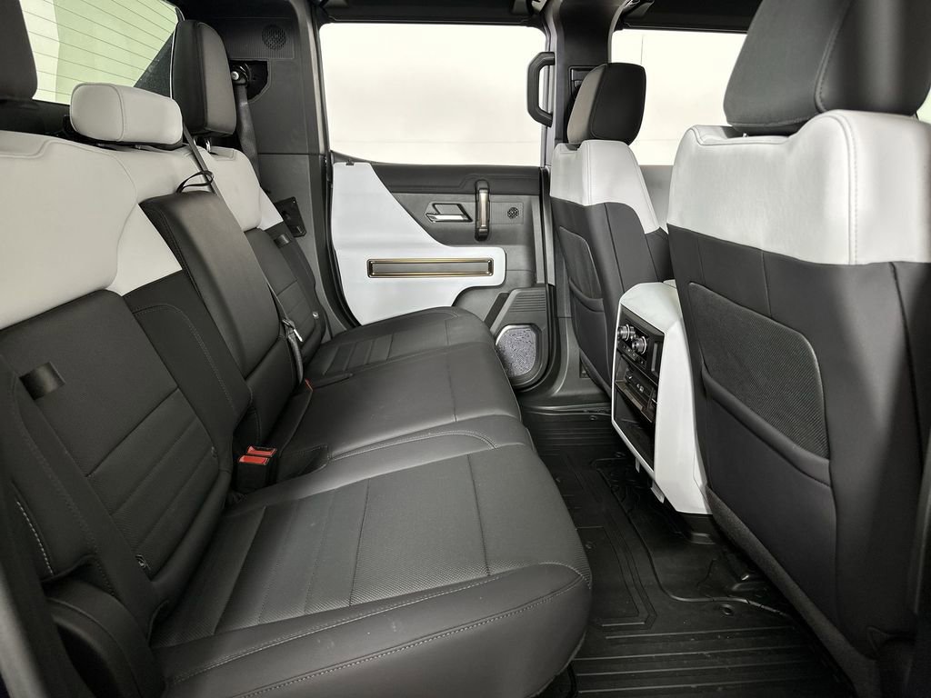 2024 GMC HUMMER EV 2X - Photo 28