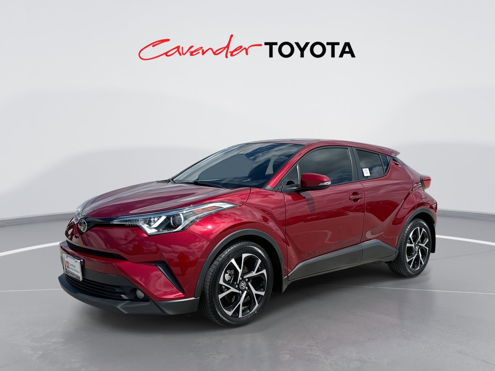 2018 Toyota C-HR XLE Premium's photo