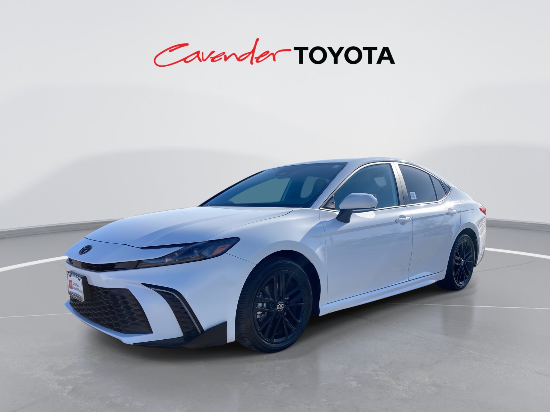 2025 Toyota Camry SE FWD