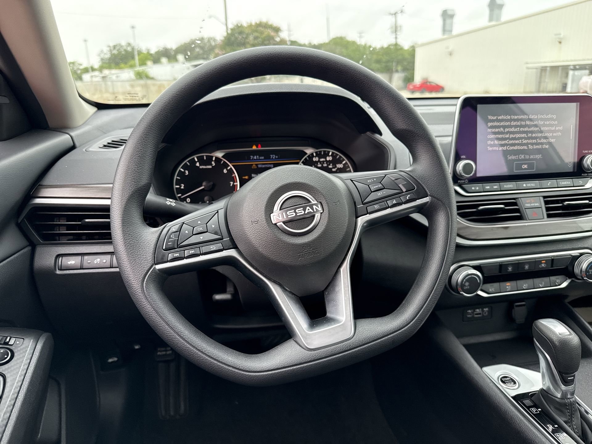 2025 Nissan Altima SV - Photo 11