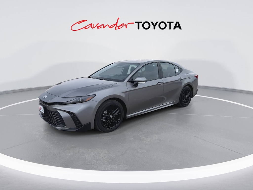 2026 Toyota Camry SE photo 4