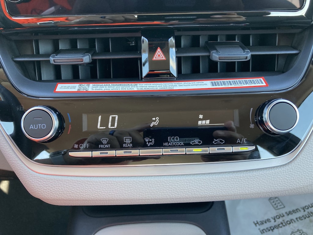 2025 Toyota Corolla LE photo 18
